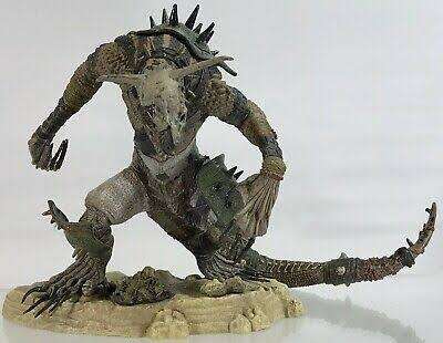 Dragons KOMODO ! RARE !! McFarlane ! Mint in Unopened Packaging! Series 3 !! Highly Collectable !!
