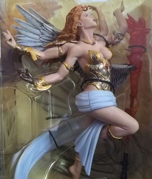 GODDESS LLYRA ! Spawn SERIES 31 ! Mcfarlane Toys ! Mint in Unopened Packaging !! HIGH VALUE !!