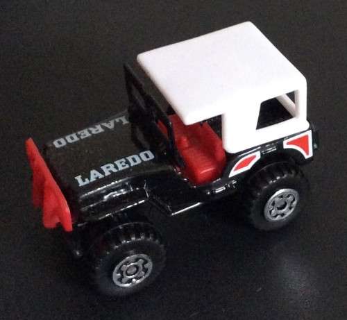 JEEP LAREDO ! RARE Black + White + Red VARIANT ! Matchbox !! EXCELLENT !