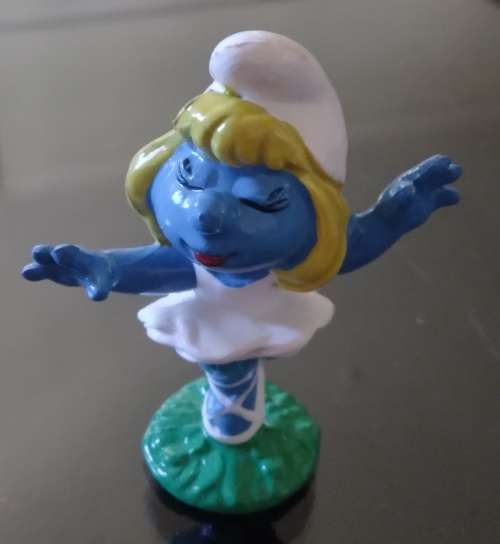 BALLERINA SMURFETTE !! Peyo W. Germany ! Light Hair, Darker Green Base Variant 1978 ! Smurfs