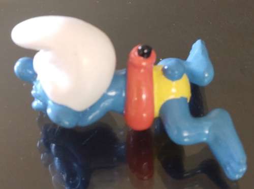 Original Vintage SWIMMER SMURF ! GERMANY ! Rare Light Red Tube, Yellow Trunks Variant!! Smurfs!