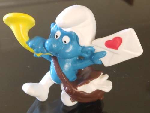 Original POSTMAN Smurf !! Peyo Germany !! Medium Shade Brown Bag Light Yellow Horn Variant ! Smurfs!