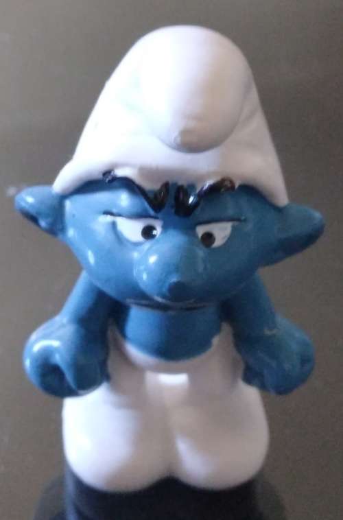 Original Vintage GROUCHY SMURF !! Rare + Sought After Character !! 1983  HONG KONG !! Smurfs!