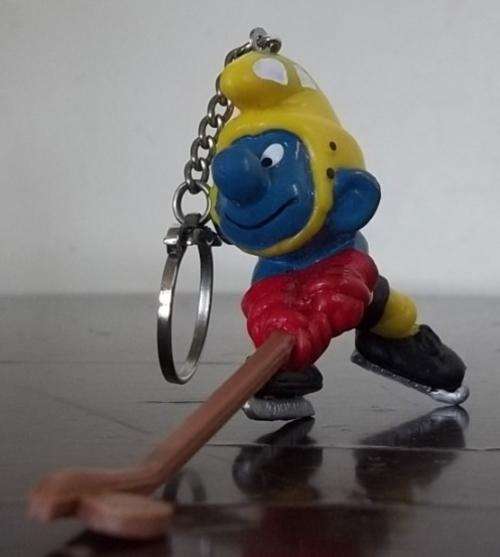 Original ICE HOCKEY SMURF ! EXCELLENT CONDITION ! 1978 Hong Kong ! RARE ! Peyo Smurfs!