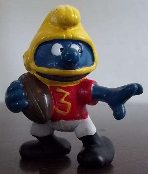 Original Vintage AMERICAN FOOTBALLER SMURF !!! EXCELLENT CONDITION !! 1980 RARE !! Smurfs!