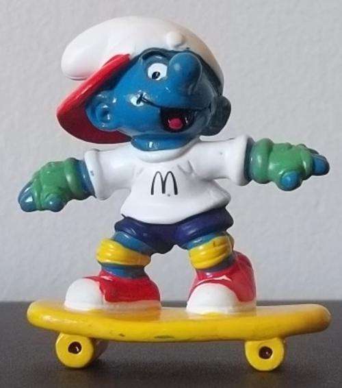 Original McDONALDS PROMO SKATEBOARDER SMURF ! RARE ! HIGH VALUE ! Smurfs! EXCELLENT