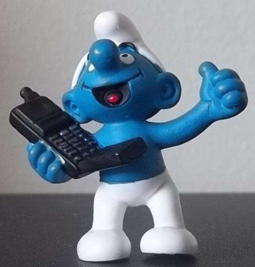 Original CELL PHONE SMURF !! RARE ! HIGH VALUE !! Peyo ! MINT Condition Smurf !!