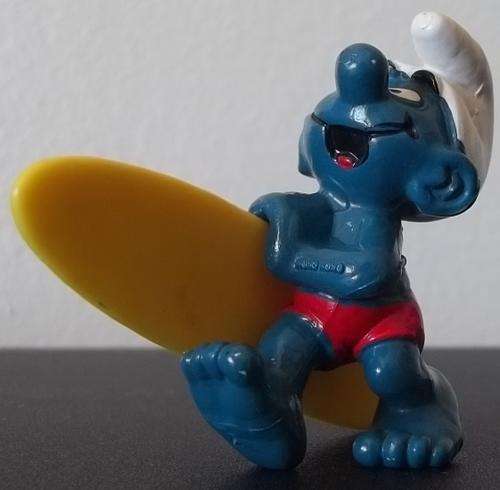 Original Vintage SURFER SMURF !! Rare !! 1981 Hong Kong !! Smurfs!