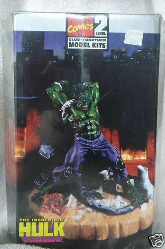 HULK Model Kit !! Marvel Comics + Toybiz , 1996 !! Plastic Sealed and Never Opened !!