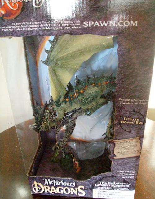 Dragons !! KOMODO Deluxe Box Set ! RARE !! McFarlane ! Mint in Box !!! High Value Collectible !!