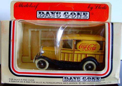 Lledo COCA - COLA DELIVERY TRUCK !!! RARE COLLECTIBLE ! + Original Box !!!