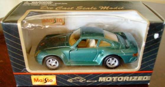 MAISTO 1:36 PORSCHE 959 !! RARE MOTORIZED SERIES !! MINT + Original Box !! EXCELLENT !
