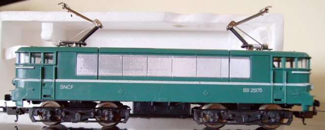 HO Scale Lima 8104 L MOTRICE BB 25175 SNCF BO BO E-LOK ! Excellent condition + Original Box !! RARE