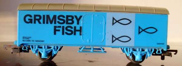LIMA !! GRIMSBY FISH CLOSED CONTAINER WAGON ! EXCELLENT CONDITION ! VERY RARE! HO SCALE !  Italy