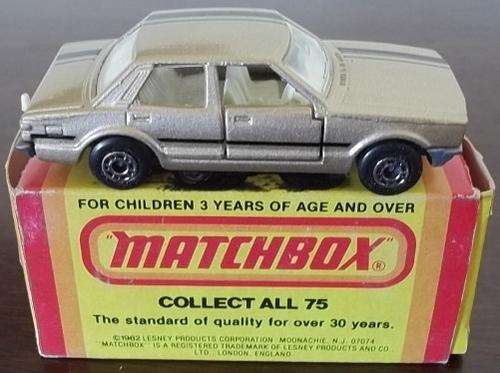 # 55 FORD CORTINA ! 1979 !! Excellent Condition with  Original Box !! Matchbox Lesney !! EXCELLENT !