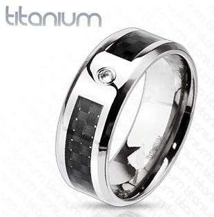 **FREE SHIPPING!!** SINGLE CZ GEM BLACK CARBON FIBRE INLAY TITANIUM WEDDING RING size R1/2