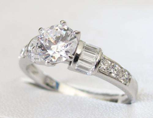 **NEW!!!**SUPERB SOLITAIRE BAGUETTE CZ ACCENTED .925 SOLID STERLING SILVER ENGAGEMENT RING