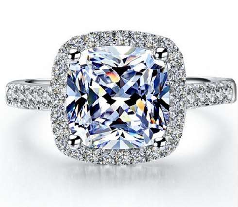 **Stunning New Cushion Cut 2.0 Carat Cr Diamond Simulant Halo Engagement Ring