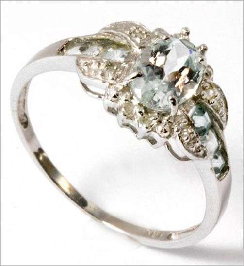 ELEGANT BLUE AQUAMARINE CLUSTER .....NATURAL GEMS SET IN 10k SOLID WHITE GOLD
