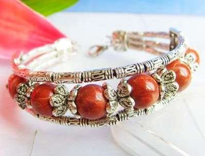 SUPERBELY HANDCRAFTED TIBETAN SILVER BRACELET