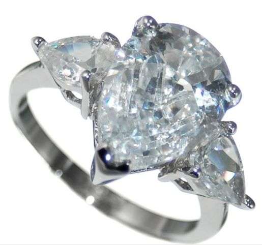 **50% REDUCED SHIPPING!**6.30CTW DIAMOND PEAR CUT ENGAGEMENT RING CLAD IN 18K WHITE GOLD SIZE 6