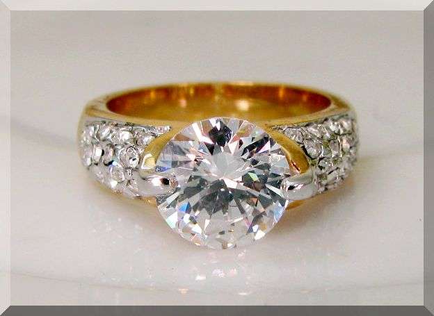 STUNNING 35 STONE DIAMOND RING!!! - CZ DIAMONDS SET IN 18K YELLOW GOLD GP size 6