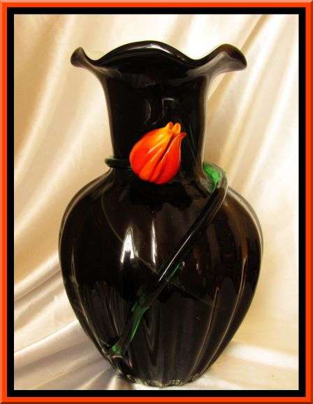 BEAUTIFUL!!  LARGE GLASS VASE