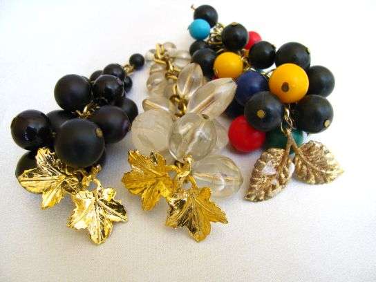 3 PENDANTS/BROCHES RETRO