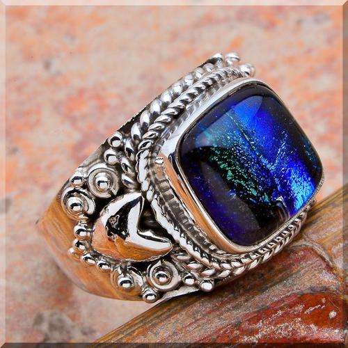 BRILLIANT DICHROIC GLASS SET IN SOLID STERLING SILVER RING size 7.5