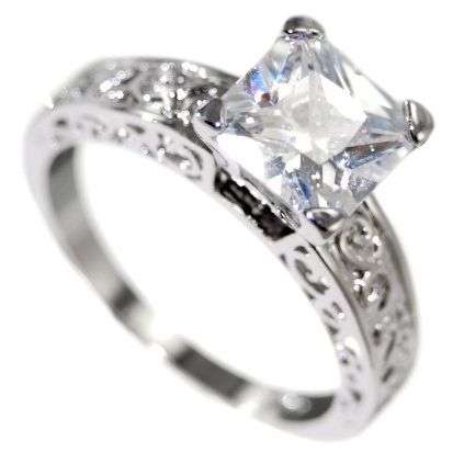 **DIRECT IMPORT.**2.05CTS VICTORIAN PRINCESS SIZE 6 CUT ENGAGEMENT RING CLAD IN 18K GOLD