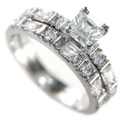 **INTERNATIONAL SHIPPING!**1.65CTW PRINCESS w/ BAGUETTES "WEDDING RING SET" size 7