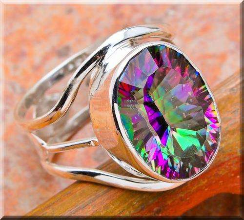 **FREE SHIPPING!**BRILLIANT MYSTICTOPAZ SET IN SOLID STERLING SILVER RING size 7.5