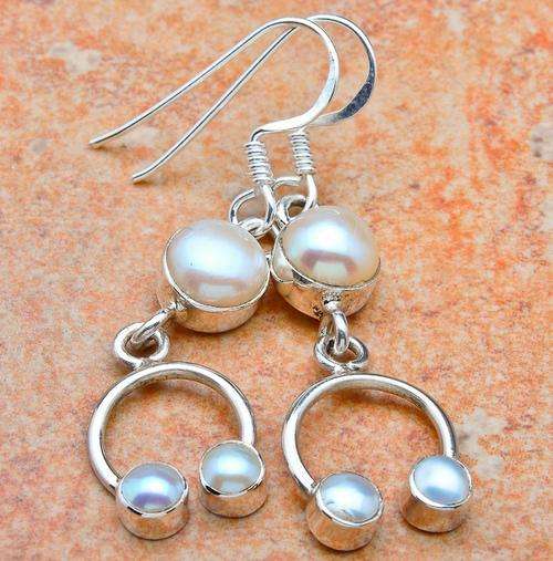 **INTERNATIONAL SHIPPING!**SUPERB PEARL EARRINGS!!! SET IN SOLID STERLING SILVER
