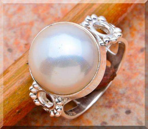 **CRAZY FRE SHIPPING!**MAJESTIC NATURAL PEARL!!! SET IN SOLID STERLING SILVER RING size 7