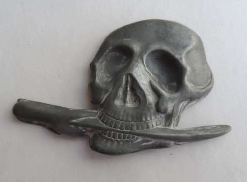 WW2 Italian Fascist Black Brigade Cap Badge - rare