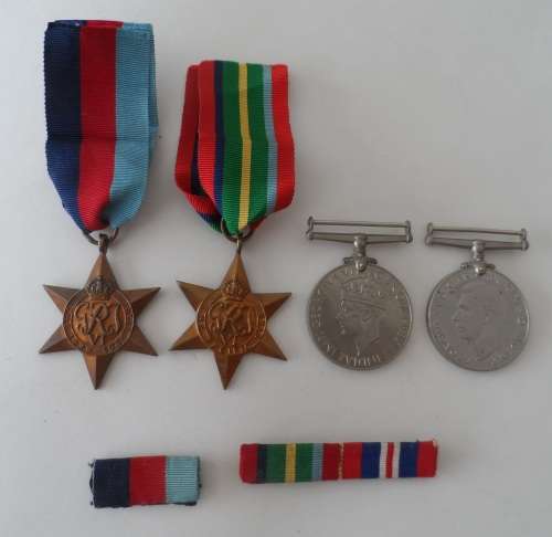 WW2 Group with Pacific Star
