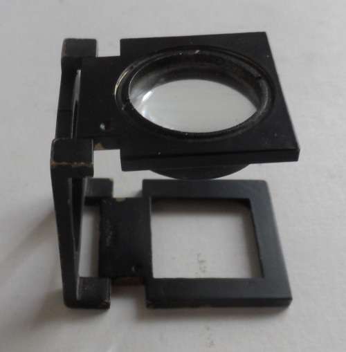 Small Pocket Folding Magnifying Glass