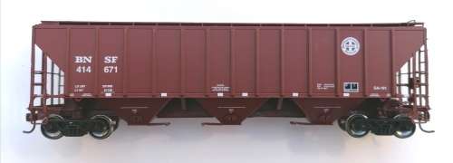 HO - Closed 3 Bay Hopper Wagon