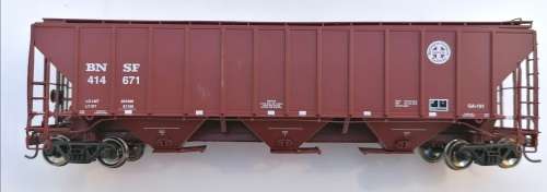 HO - Closed 3 Bay Hopper Wagon