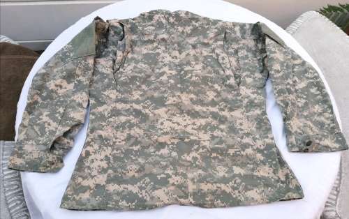 US Army Universal Camouflage Pattern Jacket