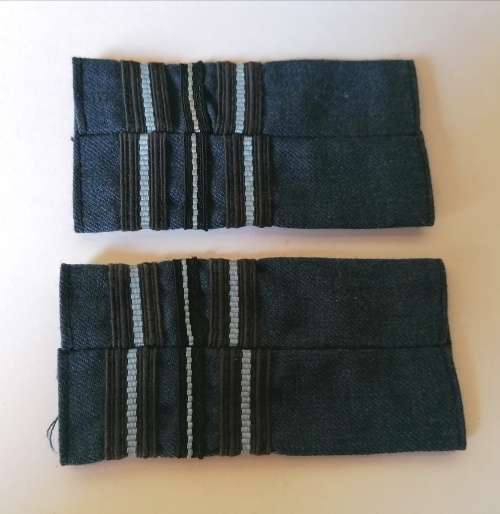 Rhodesian Air Force Squadron Leader`s Slip-on Rank Epaulettes