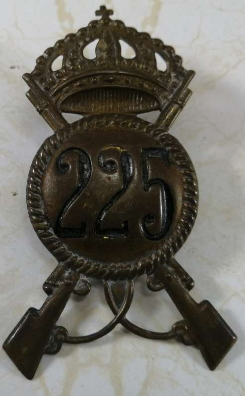 Italian WW2 Era 225th Infantry Cap Badge