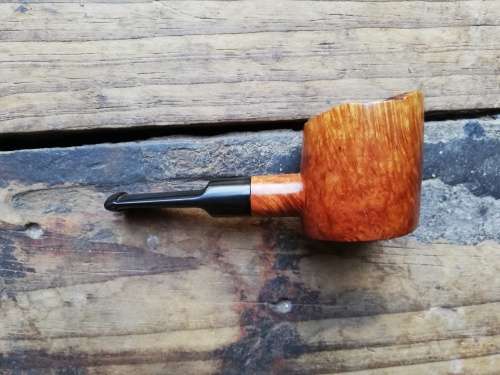 Mario Grandi smoking pipe