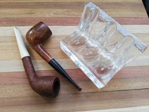 Pipe stand and two pipes