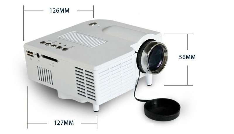 PORTABLE MULIMEDIA PROJECTOR EXCELLENT WATCH MOVIES NOW