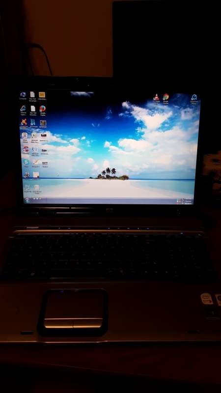 HP Pavilion DV9000 Home Entertainment HD laptop, bag & charger