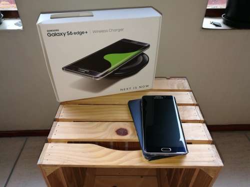 LIKE NEW Samsung Galaxy S6 Edge+ Plus Cellphone & Accessories (BIG SCREEN FOR MEDIA!)