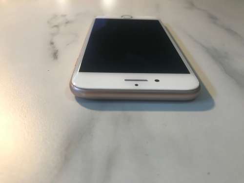 iPhone 8 64GB *Please Read*