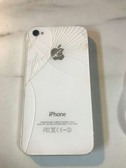 *Late Entry* iPhone 4s 8GB AT&T Locked, Cracked back