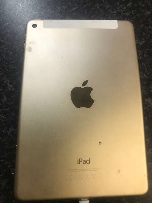*Late Entry* iPad Lot *Parts*